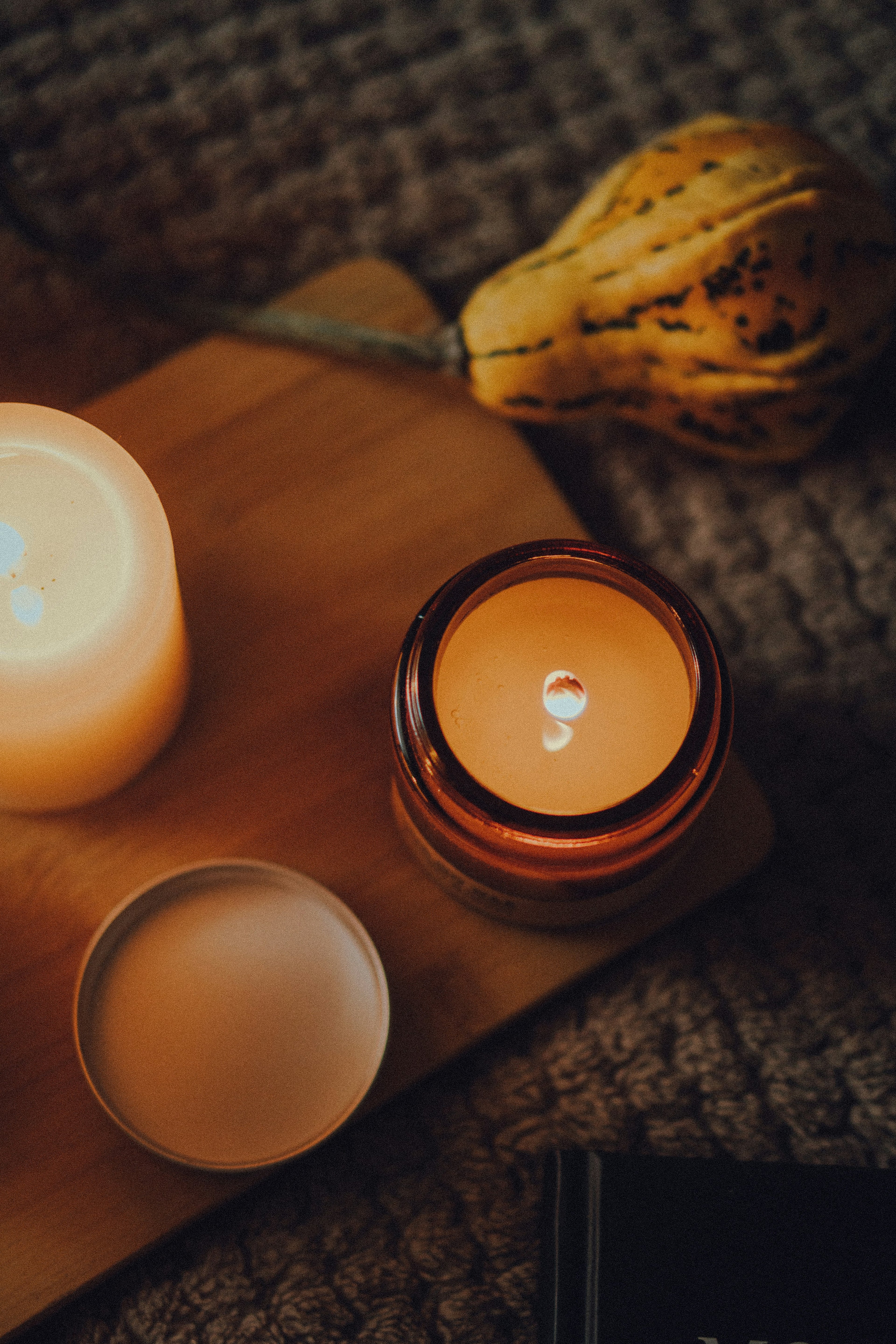 Bougie cire végétale de soja senteur bois de santal – vue de côté